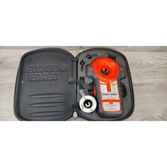 Black & Decker Bullseye Laser Level Stud Finder Case Accessories BDL100S Measure - Picture 1 of 6